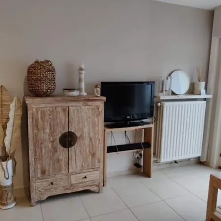 Apartament Chez Lola A *